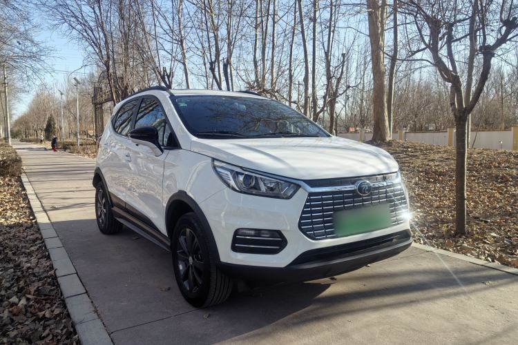 Used BYD Yuan New Energy 2019 EV360 Smart Connect Leading Model Exterior 2