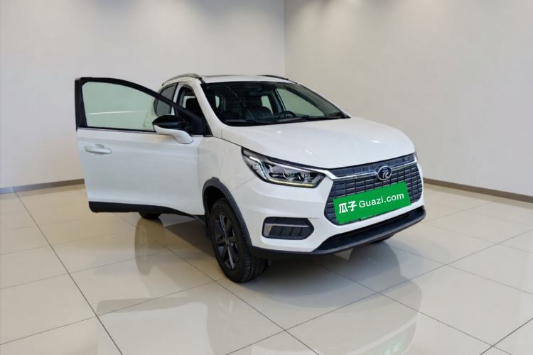 Used BYD Yuan New Energy 2019 EV360 Smart Connect Enjoyment Model Exterior 2