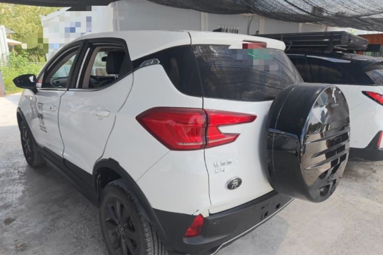 Used BYD Yuan New Energy 2019 EV360 Smart Connect Luxurious Model Exterior 2