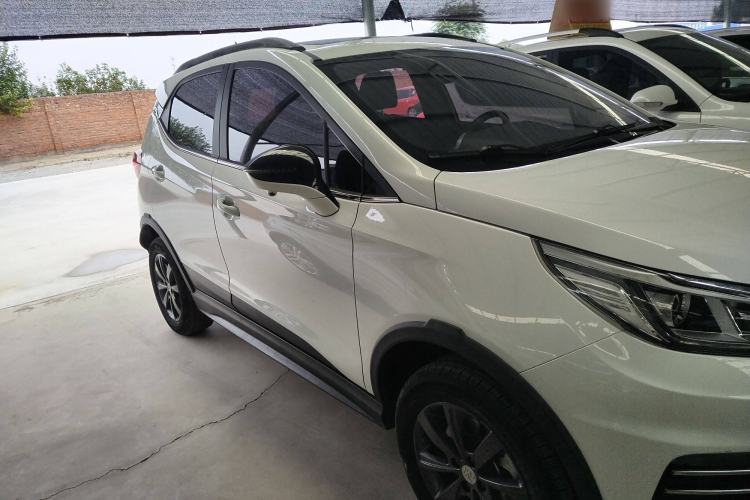 Used BYD Yuan New Energy 2019 EV360 Smart Connect Leading Model Exterior 2