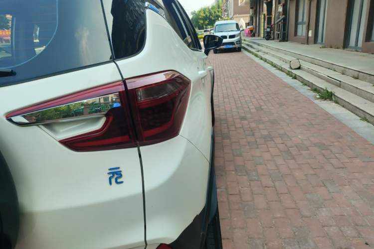 Used BYD Yuan New Energy 2019 EV360 Smart Connect Leading Model Exterior 3