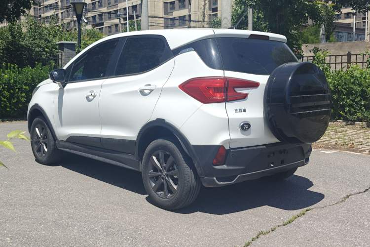 Used BYD Yuan New Energy 2019 EV535 Smart Connect Trendsetting Model Exterior 3