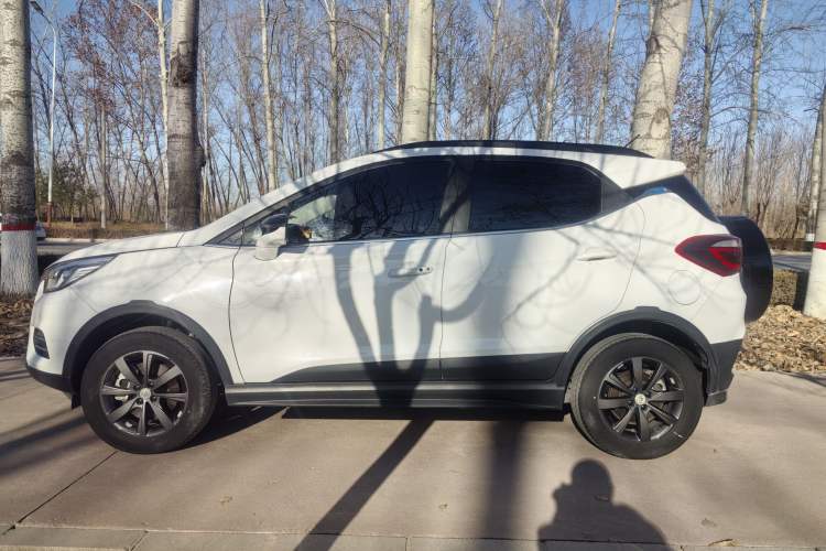 Used BYD Yuan New Energy 2019 EV360 Smart Connect Leading Model Exterior 3