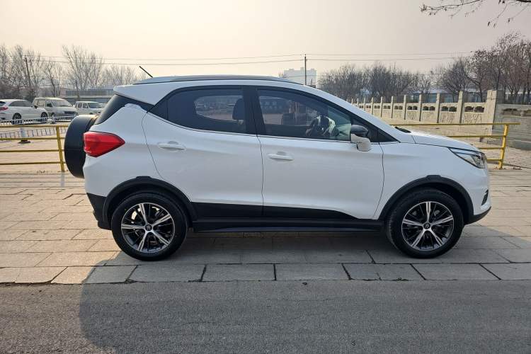 Used BYD Yuan New Energy 2019 EV535 High-Energy Leading Edition Exterior 3