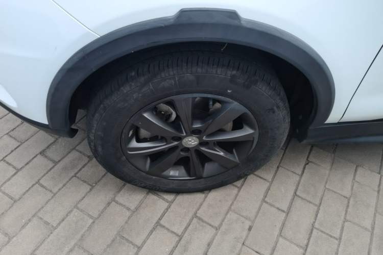 Used BYD Yuan New Energy 2019 EV360 Smart Connect Leading Model Exterior 4