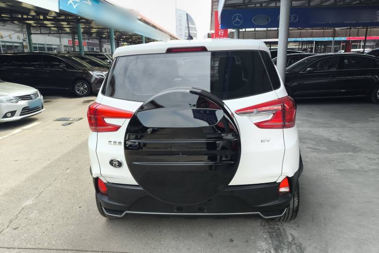 Used BYD Yuan New Energy 2019 EV535 Smart Connect Trendsetting Model Exterior 4