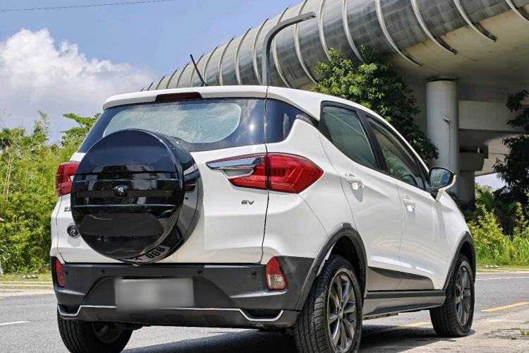 Used BYD Yuan New Energy 2019 EV535 Smart Connect Trendsetting Model Exterior 4