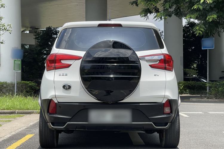 Used BYD Yuan New Energy 2019 EV535 Smart Connect Trendsetting Model Exterior 4
