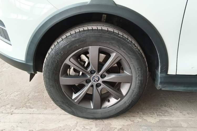 Used BYD Yuan New Energy 2019 EV535 Smart Connect Elite Model Exterior 4