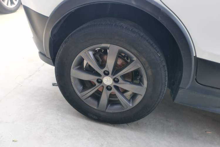Used BYD Yuan New Energy 2019 EV360 Smart Connect Leading Model Exterior 5