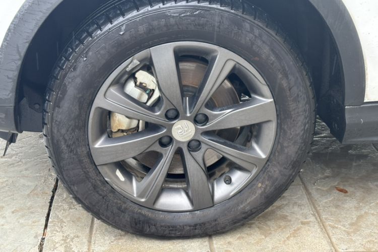 Used BYD Yuan New Energy 2019 EV360 Smart Connect Leading Model Exterior 5