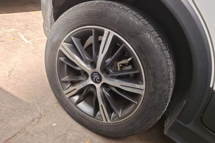 Used BYD Yuan New Energy 2019 EV535 High-Energy Leading Edition Exterior 5