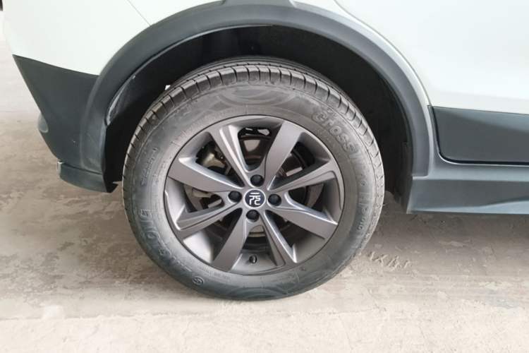 Used BYD Yuan New Energy 2019 EV535 Smart Connect Elite Model Exterior 5