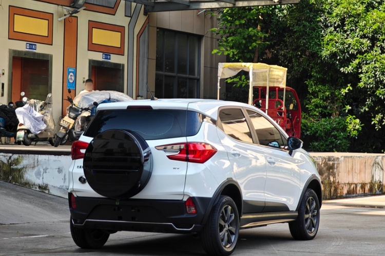Used BYD Yuan New Energy 2019 EV535 Smart Connect Trendsetting Model Exterior 5