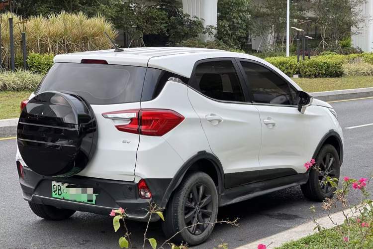 Used BYD Yuan New Energy 2019 EV535 Smart Connect Trendsetting Model Exterior 6