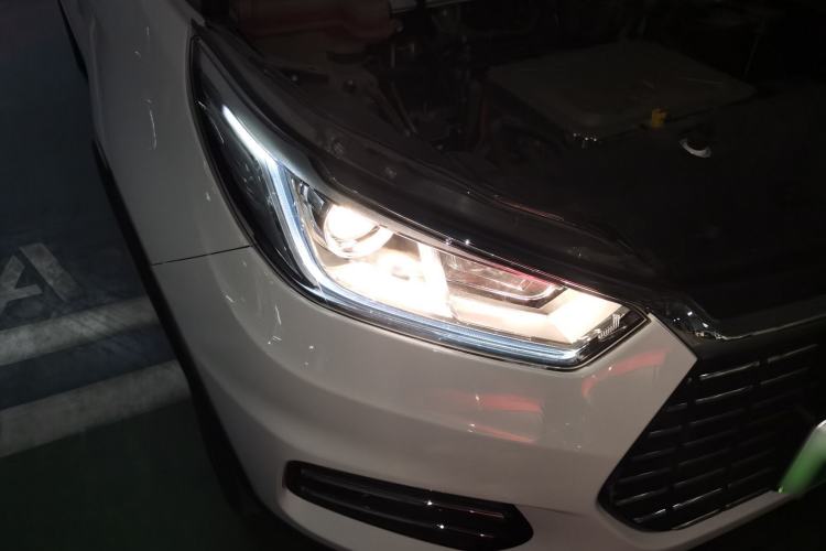 Used BYD Yuan New Energy 2019 EV360 Smart Connect Leading Model Exterior 6