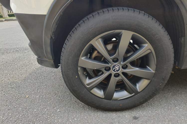 Used BYD Yuan New Energy 2019 EV535 Smart Connect Trendsetting Model Exterior 7
