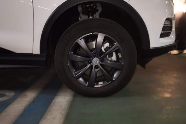 Used BYD Yuan New Energy 2019 EV360 Smart Connect Leading Model Exterior 7