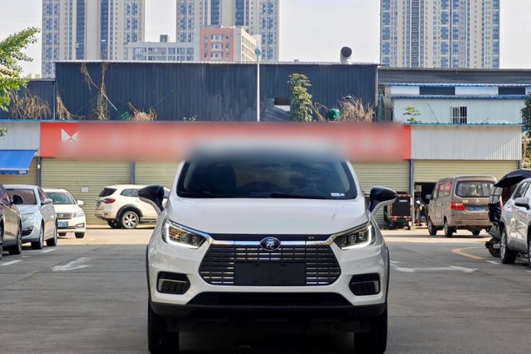 Used BYD Yuan New Energy 2019 EV535 Smart Connect Trendsetting Model Exterior 8