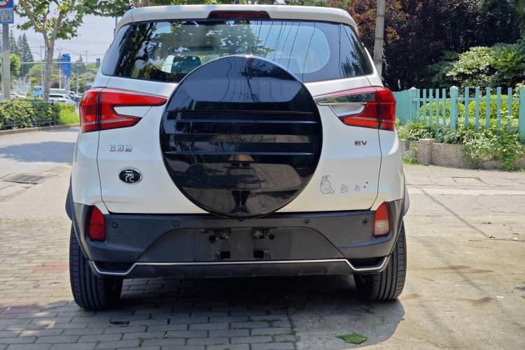 Used BYD Yuan New Energy 2019 EV535 Smart Connect Trendsetting Model Exterior 9