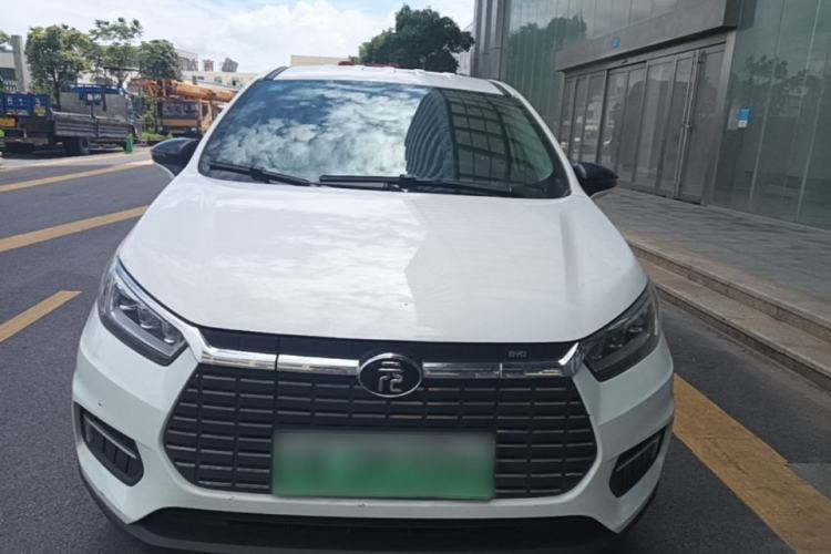 Used BYD Yuan New Energy 2019 EV535 Smart Connect Trendsetting Model Front