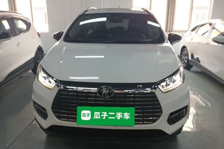 Used BYD Yuan New Energy 2019 EV360 Smart Connect Enjoyment Model Front