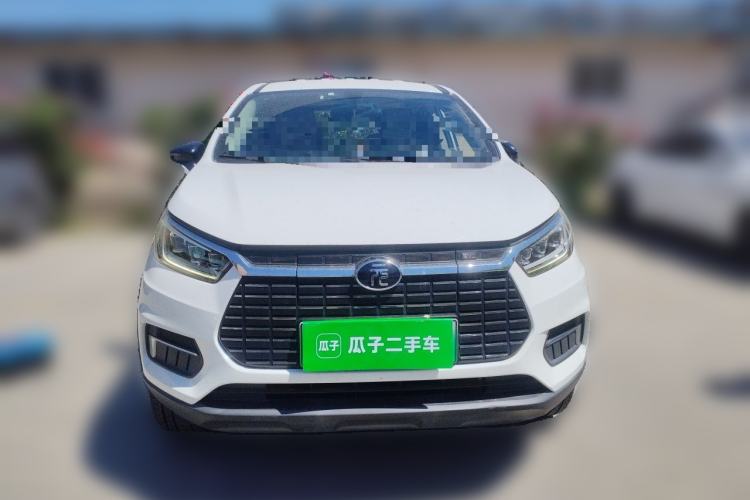Used BYD Yuan New Energy 2019 EV535 Smart Connect Trendsetting Model Front