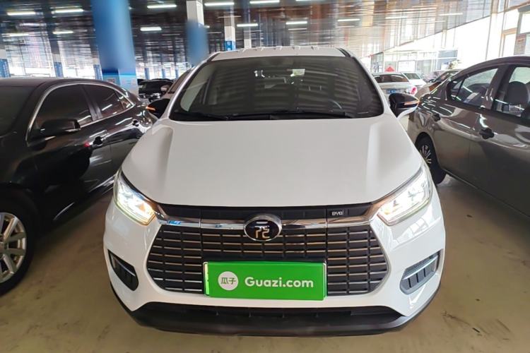 Used BYD Yuan New Energy 2019 EV535 Smart Connect Trendsetting Model Front