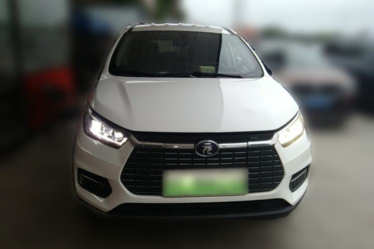 Used BYD Yuan New Energy 2019 EV535 Smart Connect Trendsetting Model Front