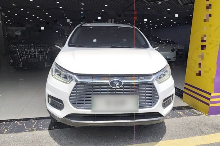 Used BYD Yuan New Energy 2019 EV360 Smart Connect Enjoyment Model Front