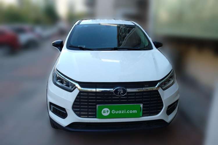 Used BYD Yuan New Energy 2019 EV535 Smart Connect Trendsetting Model Front