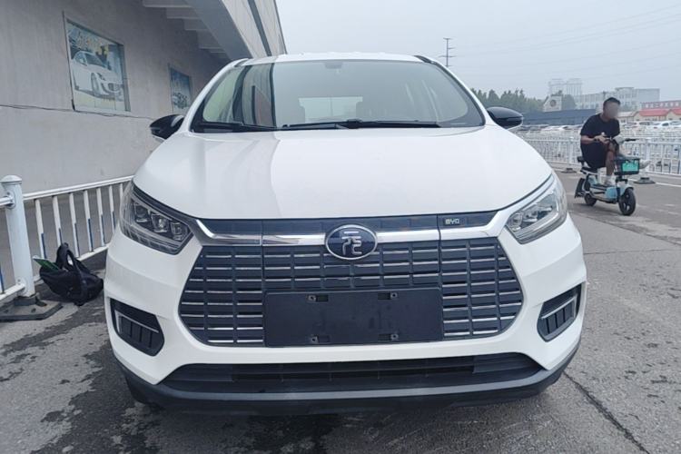Used BYD Yuan New Energy 2019 EV360 Smart Connect Luxurious Model Front