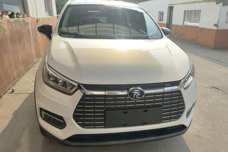 Used BYD Yuan New Energy 2019 EV535 Smart Connect Trendsetting Model Front