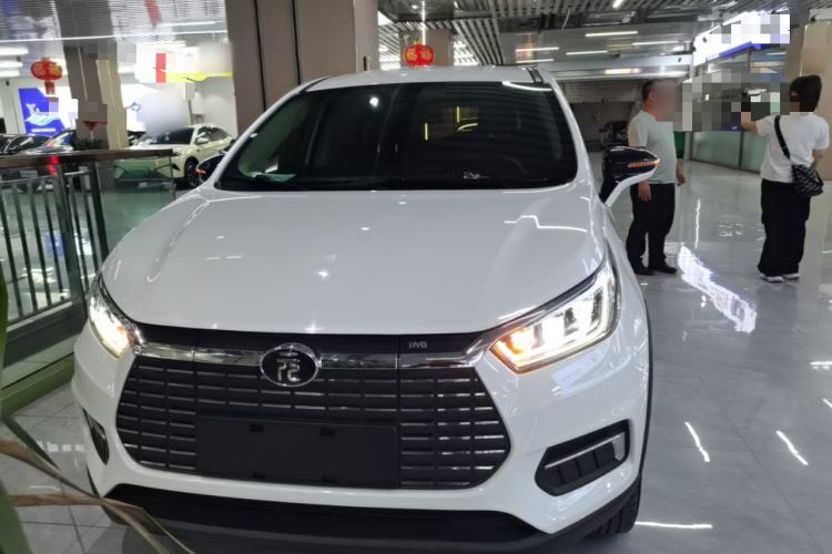 Used BYD Yuan New Energy 2019 EV535 Smart Connect Trendsetting Model Front