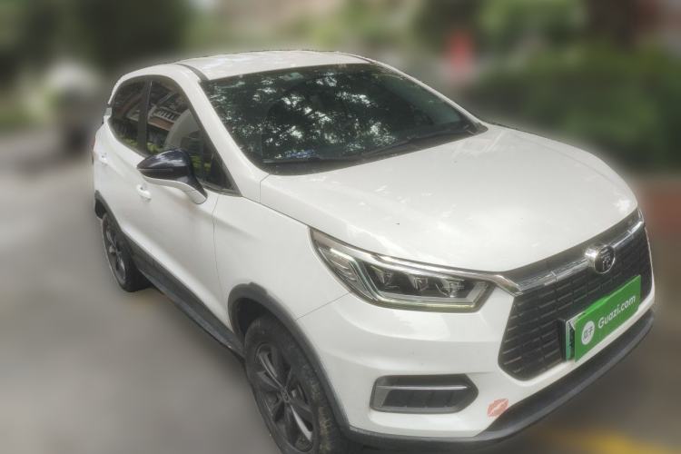Used BYD Yuan New Energy 2019 EV535 Smart Connect Trendsetting Model Front Right 45 Deg