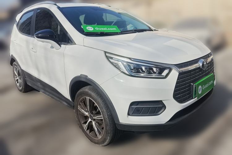 Used BYD Yuan New Energy 2019 EV535 High-Energy Leading Edition Front Right 45 Deg