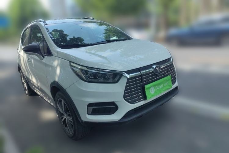 Used BYD Yuan New Energy 2019 EV535 High-Energy Leading Edition Front Right 45 Deg