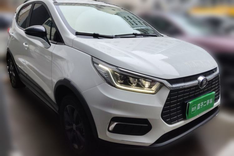 Used BYD Yuan New Energy 2019 EV535 Smart Connect Trendsetting Model Front Right 45 Deg