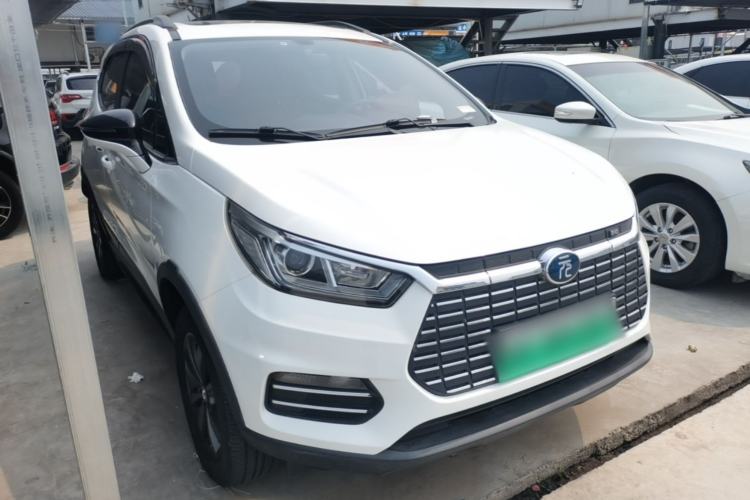 Used BYD Yuan New Energy 2019 EV360 Smart Connect Leading Model Front Right 45 Deg