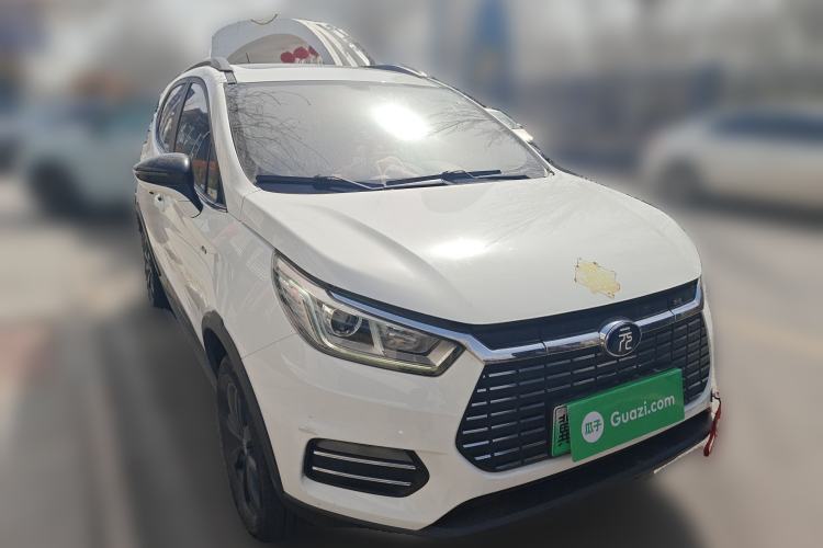 Used BYD Yuan New Energy 2019 EV360 Smart Connect Leading Model Front Right 45 Deg