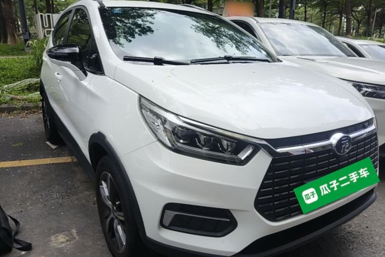 Used BYD Yuan New Energy 2019 EV535 High-Energy Leading Edition Front Right 45 Deg