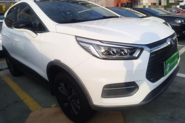 Used BYD Yuan New Energy 2019 EV535 Smart Connect Trendsetting Model Front Right 45 Deg