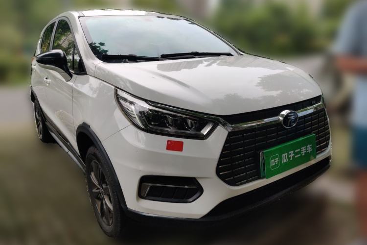 Used BYD Yuan New Energy 2019 EV535 Smart Connect Trendsetting Model Front Right 45 Deg