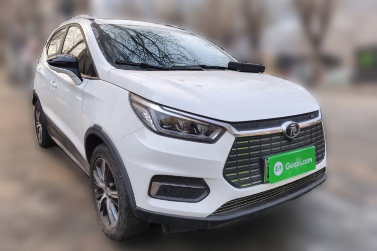 Used BYD Yuan New Energy 2019 EV535 High-Energy Leading Edition Front Right 45 Deg