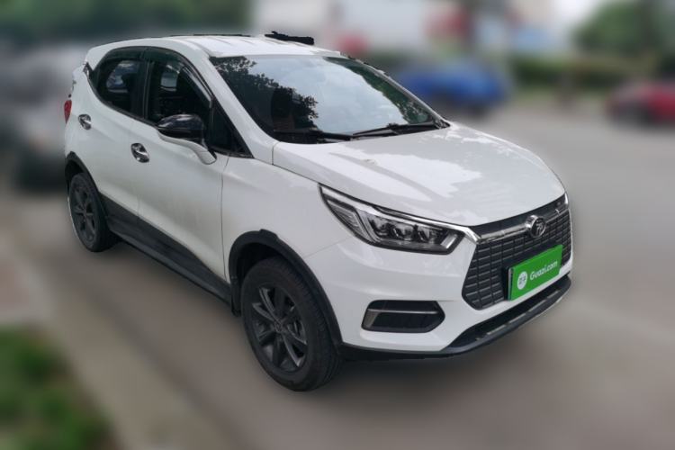 Used BYD Yuan New Energy 2019 EV535 Smart Connect Trendsetting Model Front Right 45 Deg