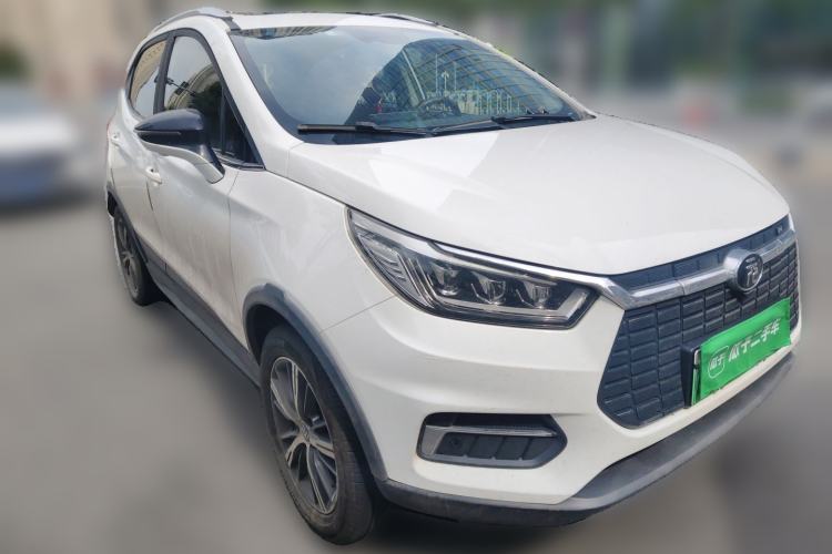Used BYD Yuan New Energy 2019 EV535 High-Energy Leading Edition Front Right 45 Deg