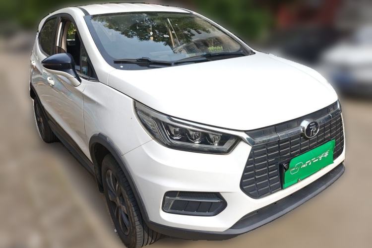 Used BYD Yuan New Energy 2019 EV535 Smart Connect Trendsetting Model Front Right 45 Deg