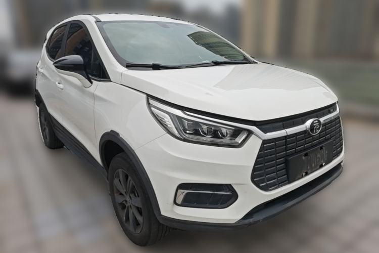 Used BYD Yuan New Energy 2019 EV535 Smart Connect Trendsetting Model Front Right 45 Deg