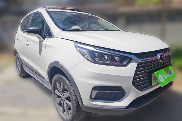 Used BYD Yuan New Energy 2019 EV535 Smart Connect Elite Model Front Right 45 Deg