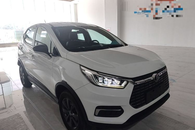 Used BYD Yuan New Energy 2019 EV535 Smart Connect Trendsetting Model Front Right 45 Deg